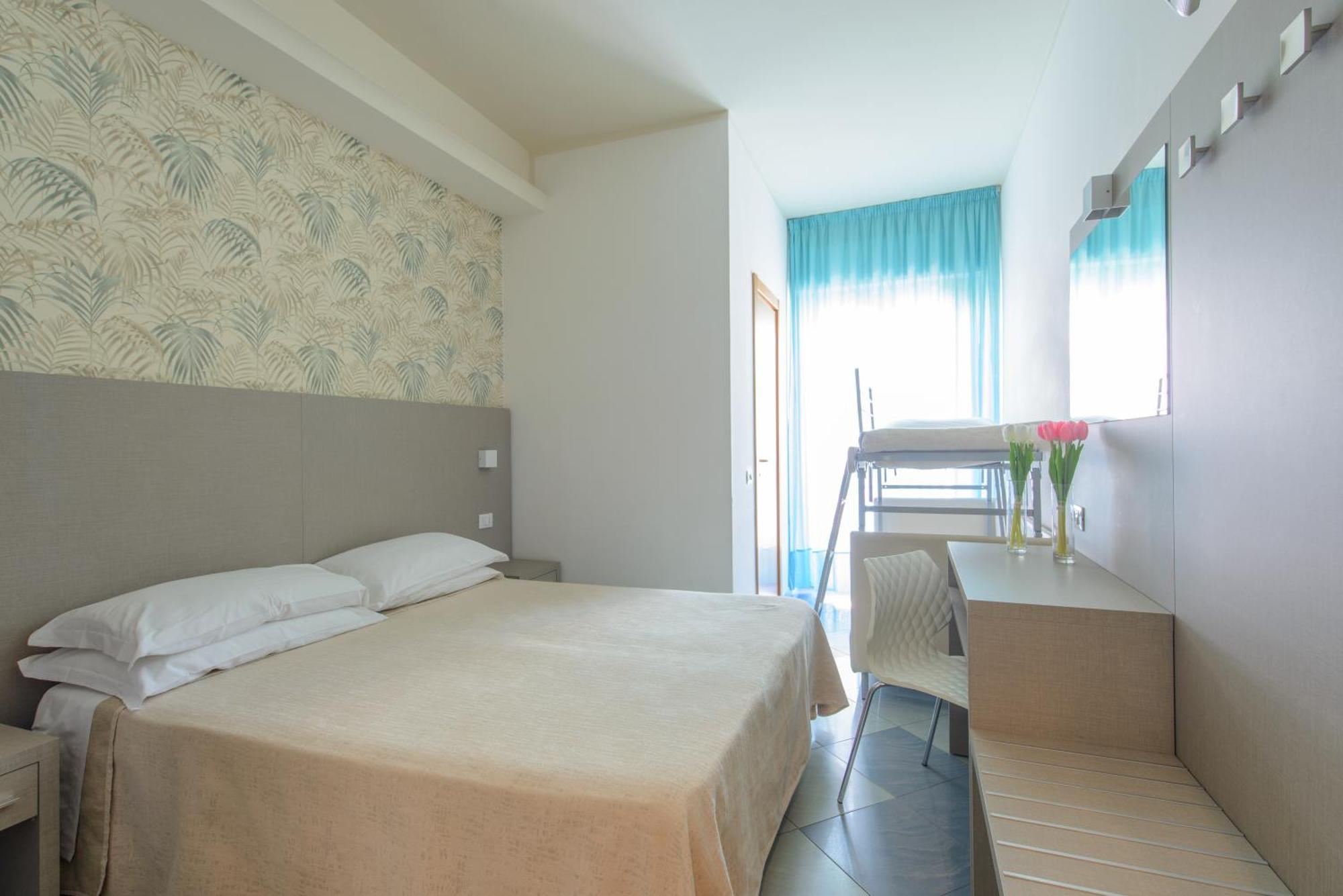 Hotel Christian Rimini Buitenkant foto