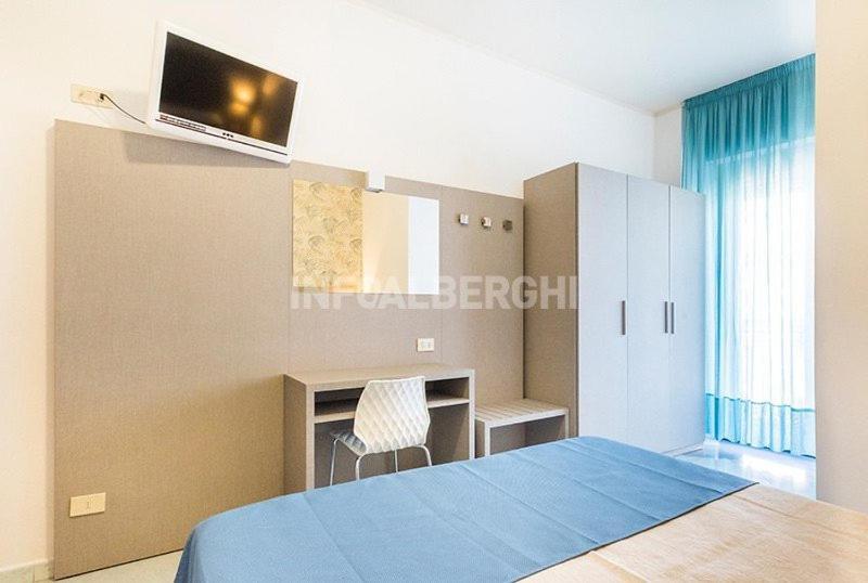 Hotel Christian Rimini Buitenkant foto
